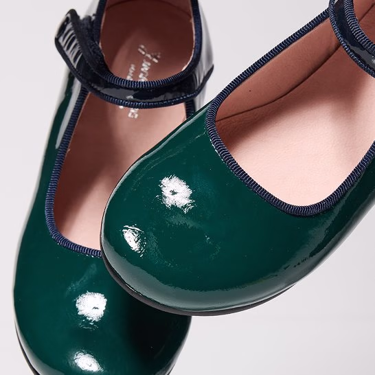 Collection chaussures pour enfant fille