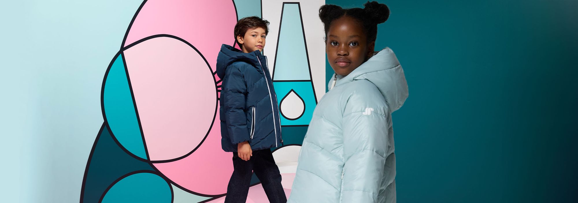 La collection de manteaux pour bébé et enfant