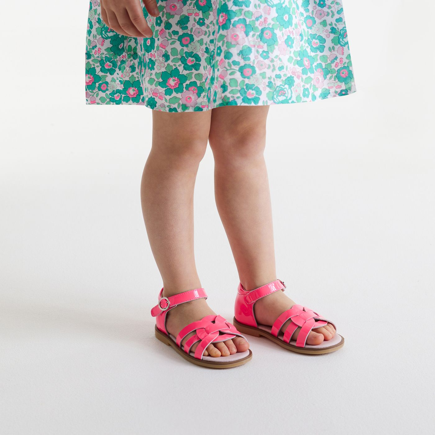 Sandales bébé fille en cuir verni Rose fluo Jacadi Paris